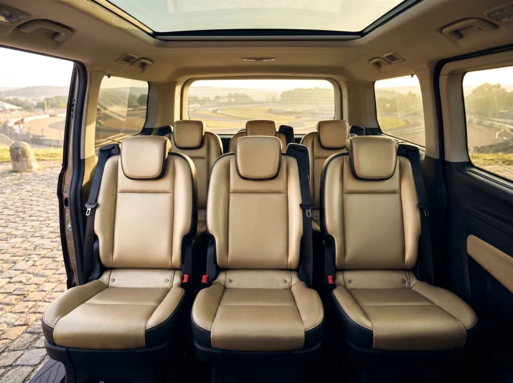 Ford Tourneo Custom : van VTC jusqu'à 8 places